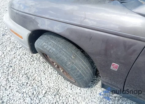 1998 Saturn Sl1 from USA, damaged, VIN 1G8ZH5281WZ225865